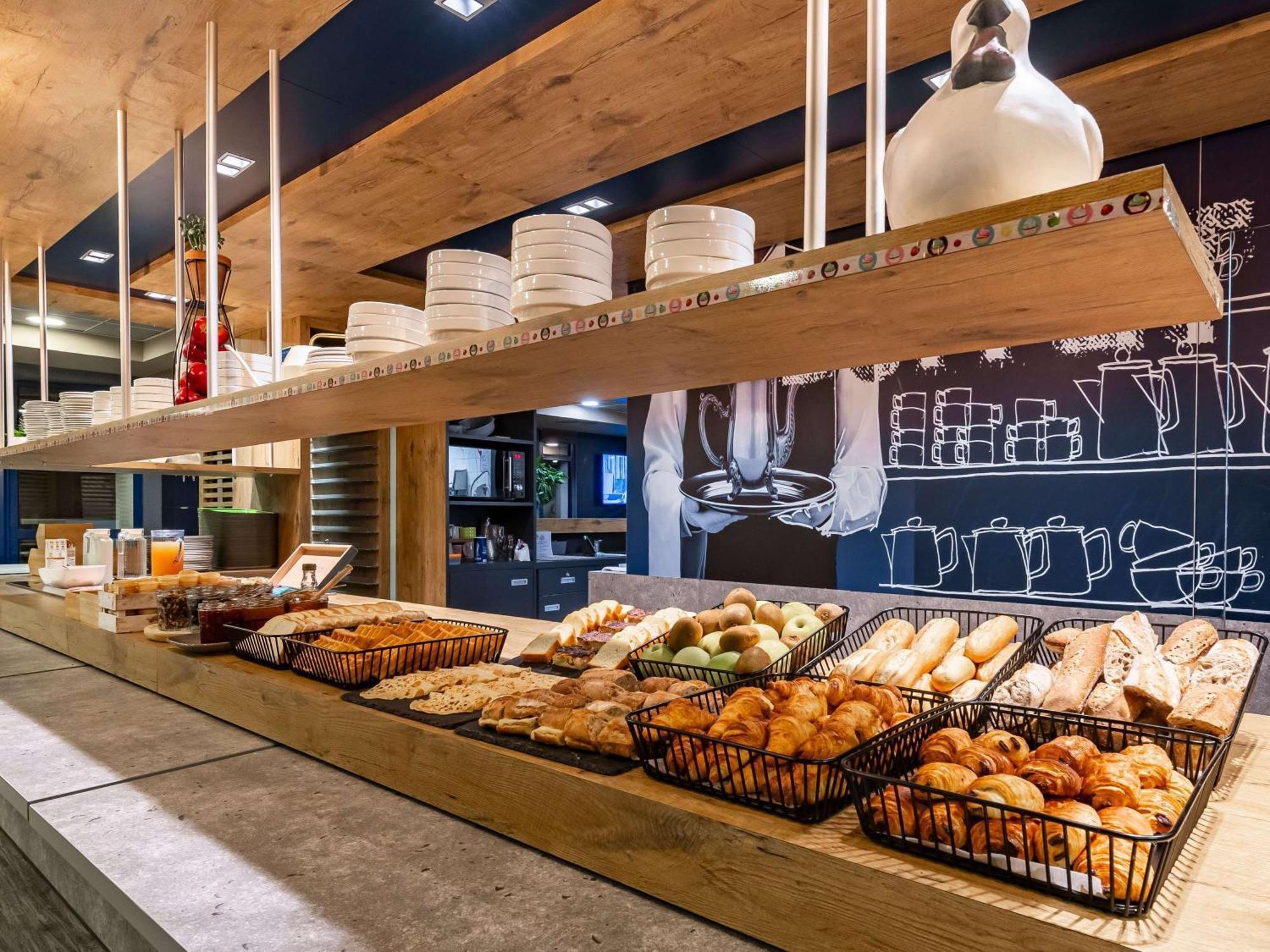 Ibis Budget Marne La Vallee Pontault Combault 외부 사진