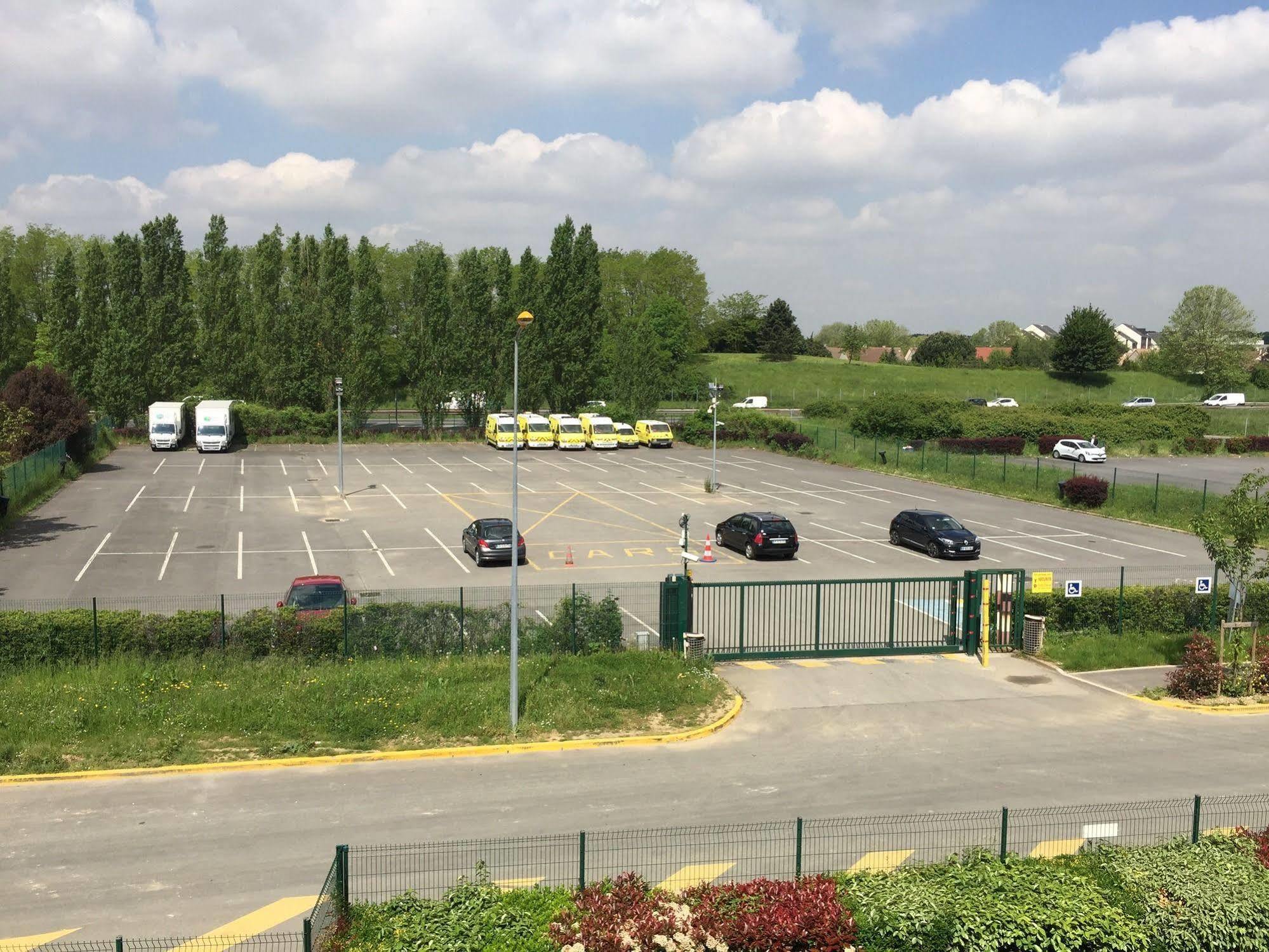 Ibis Budget Marne La Vallee Pontault Combault 외부 사진